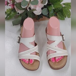 Clarks Pink Sandals with Criss-Cross Straps and Cork Footbed